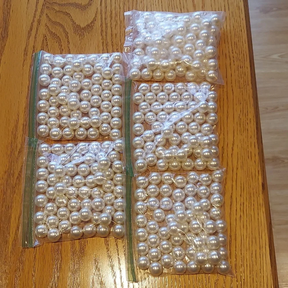 * Wedding or Party Decorations, Ivory Pearl Floating Beads with Clear Gel